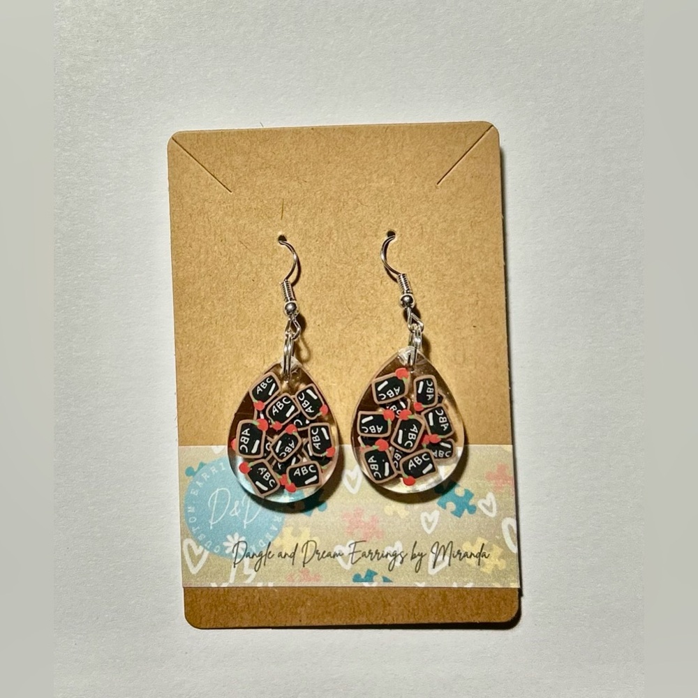 Black and Red Chalkboard Earrings

🌸🌟🌟Bundle Discounts Available🌟🌟🌸